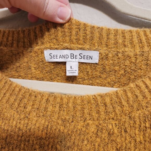 See And Be Seen Size Large Gold‎ Floral Embroidered Sweater - Picture 7 of 10